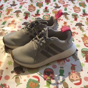 Adidas woman’s nmd size 7